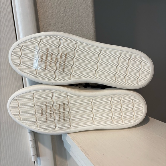 Very Volatile Normande Black & White Cow Print Sneakers Womens Size 9 - Picture 7 of 9